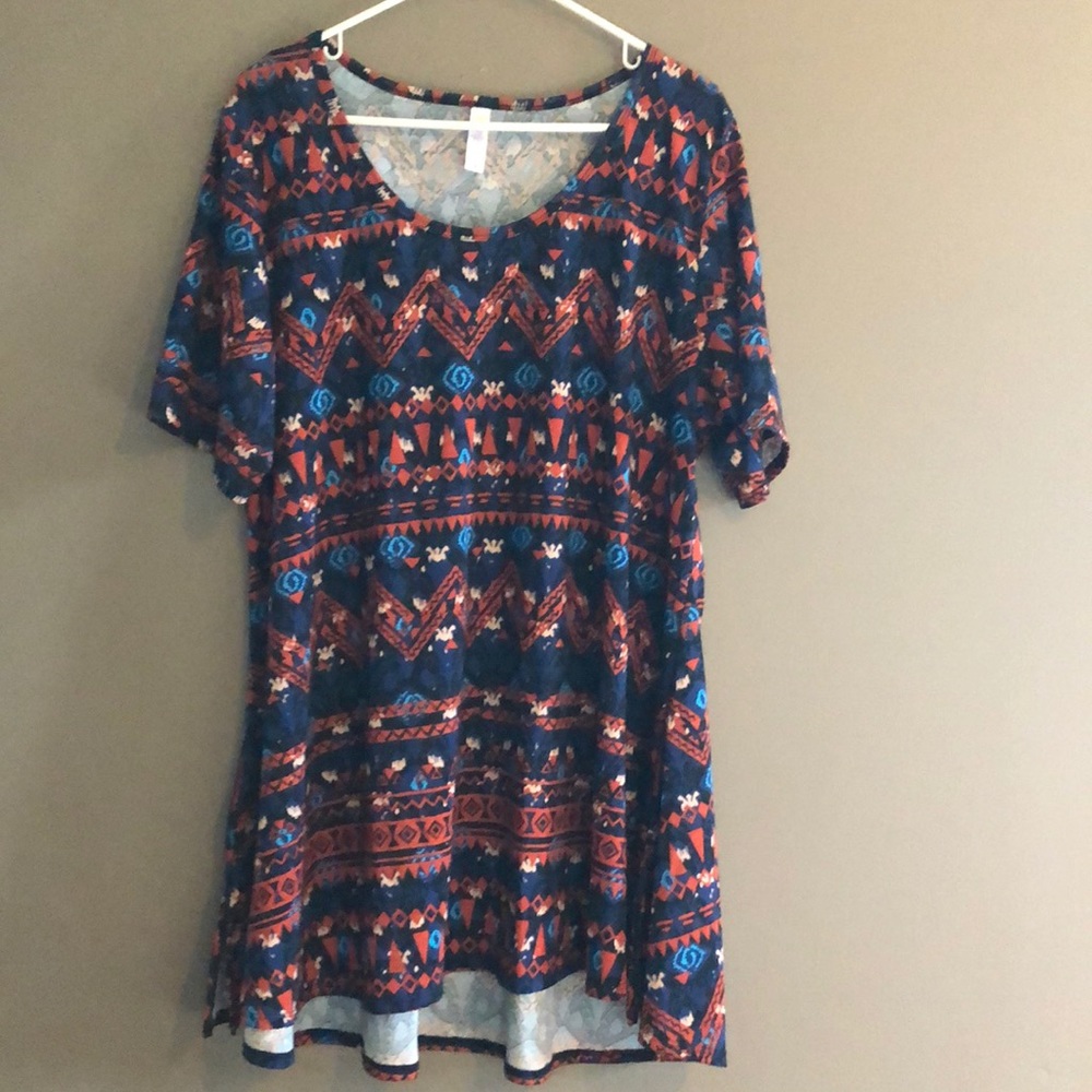 Lula Roe tee